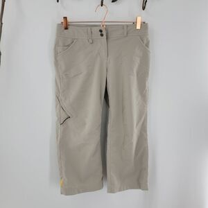 Lole moisture wicking cropped Capri outdoor pants khaki tan